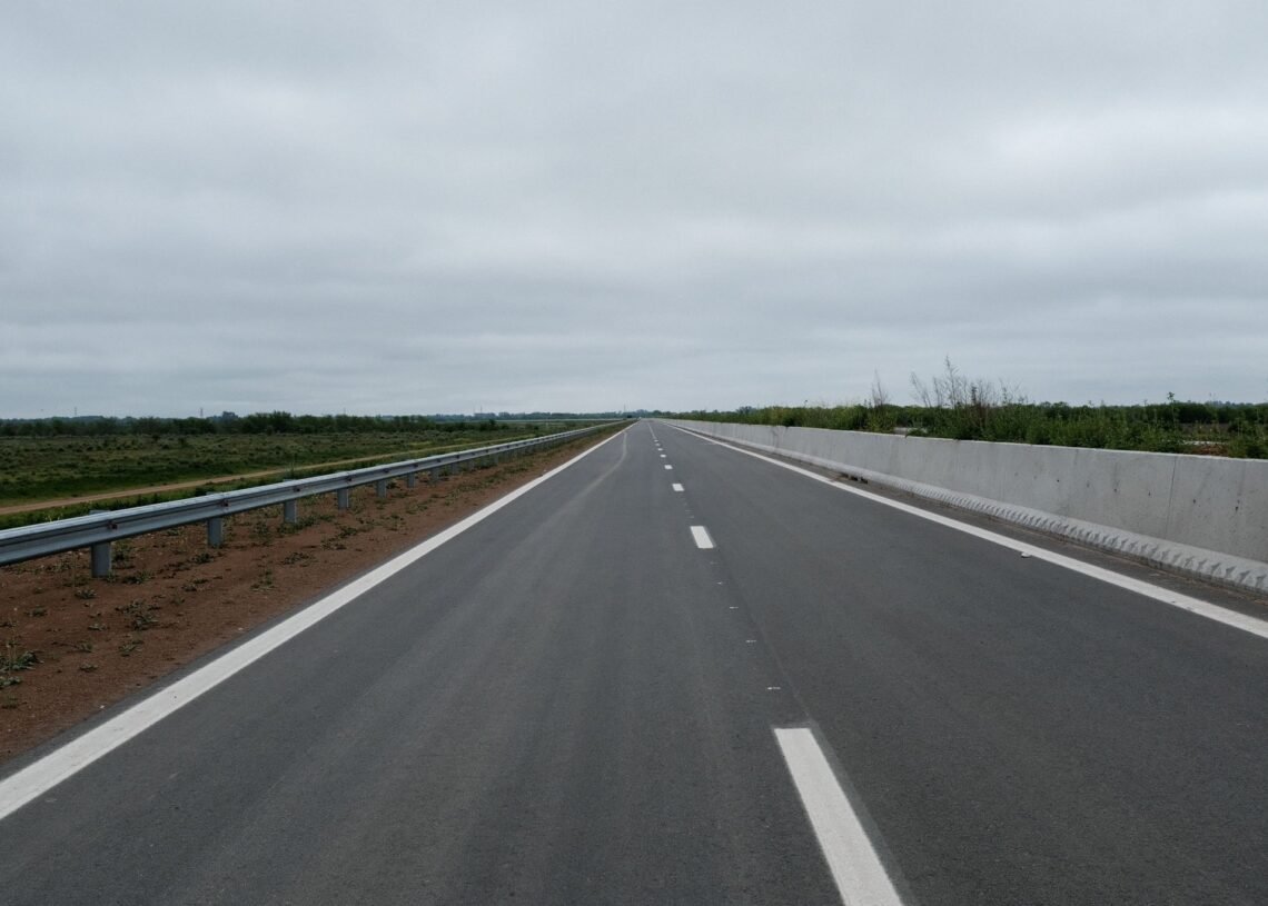 Continúan las obras de la Autopista Presidente Perón