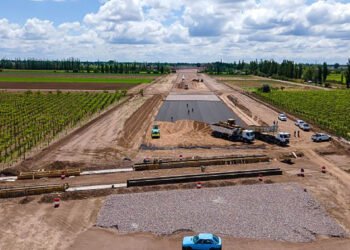 Continúa a buen ritmo la obra de Doble Vía del Este en Mendoza