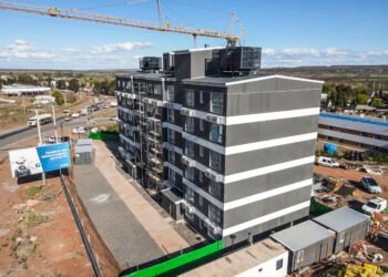 Espacio Añelo: una estructura 100% de acero en el corazón de Vaca Muerta