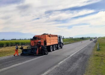 Tucumán impulsa la mejora integral de la red vial en el interior