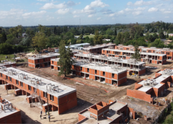 Procrear II Luján: importantes avances en las 96 viviendas de Plumas Verdes