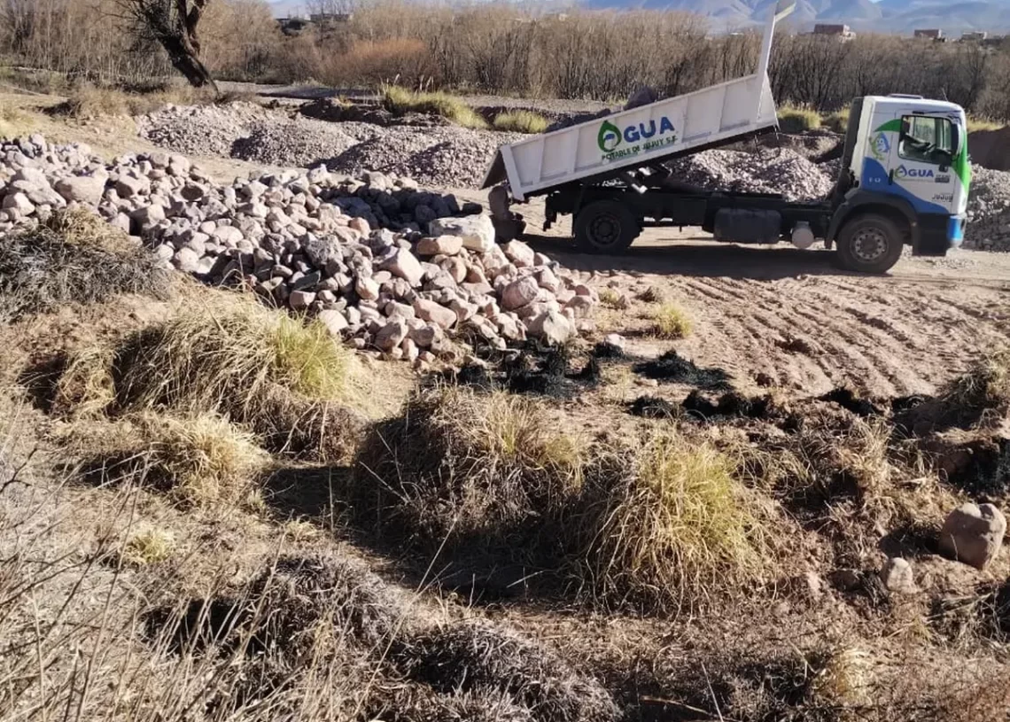 Trabajos de mejoras y optimización de servicio de agua potable en Jujuy