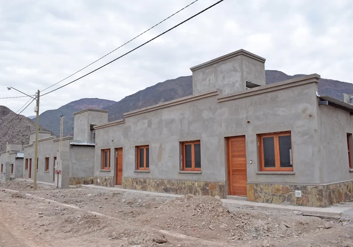 Avanza la construcción de viviendas en Purmamarca