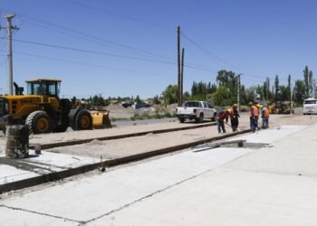 Neuquén: avanza la obra de entubamiento del canal Necochea