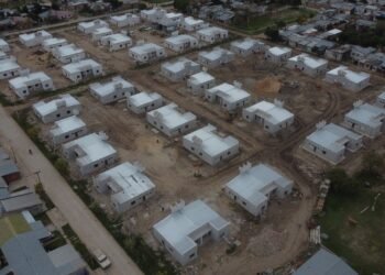 “En Corrientes tenemos la prioridad de que las obras no se paralicen”