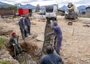 Avanzan las obras de gas e infraestructura en Ushuaia