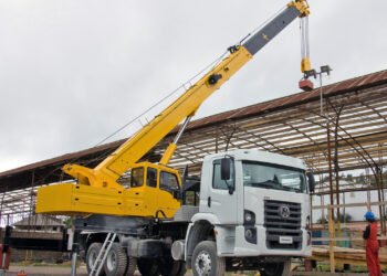 Camiones para uso off road con cabina de acero de alta resistencia