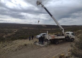 Santa Cruz ejecuta obras de saneamiento hídrico en la provincia