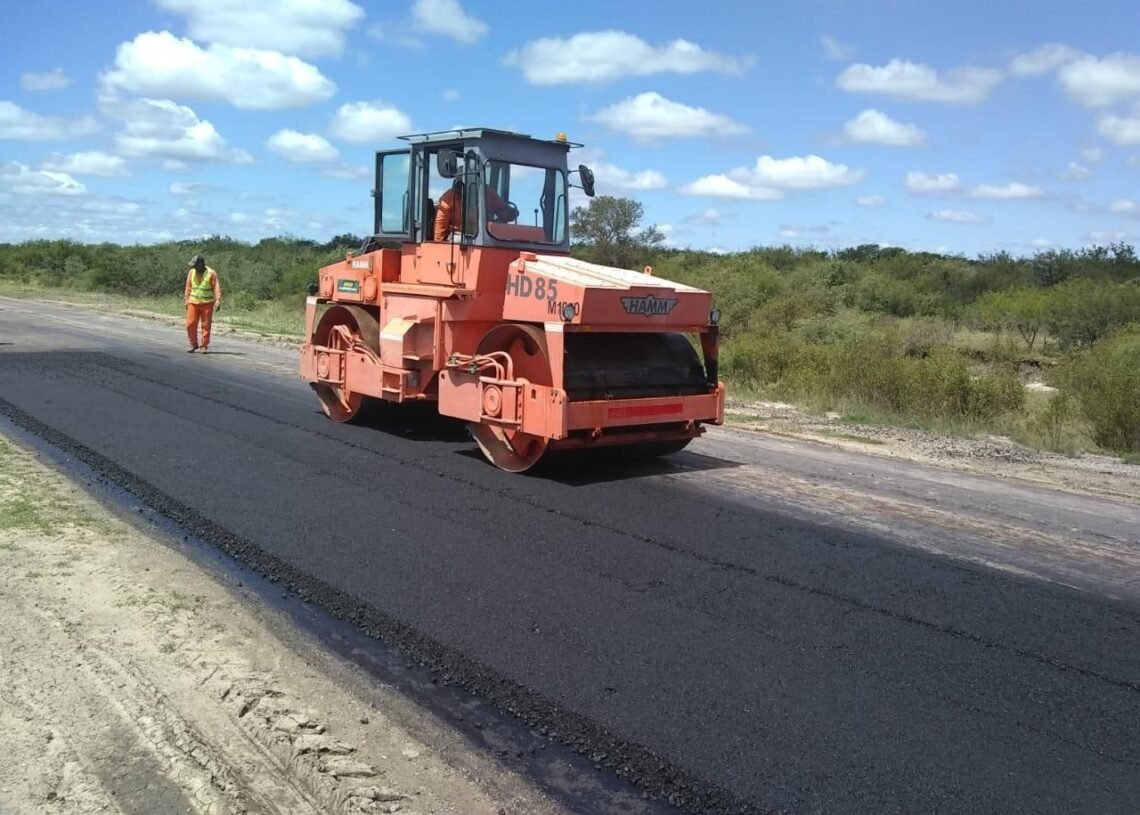 Santa Fe realiza obras en 130 kilómetros de rutas en Vera y General Obligado