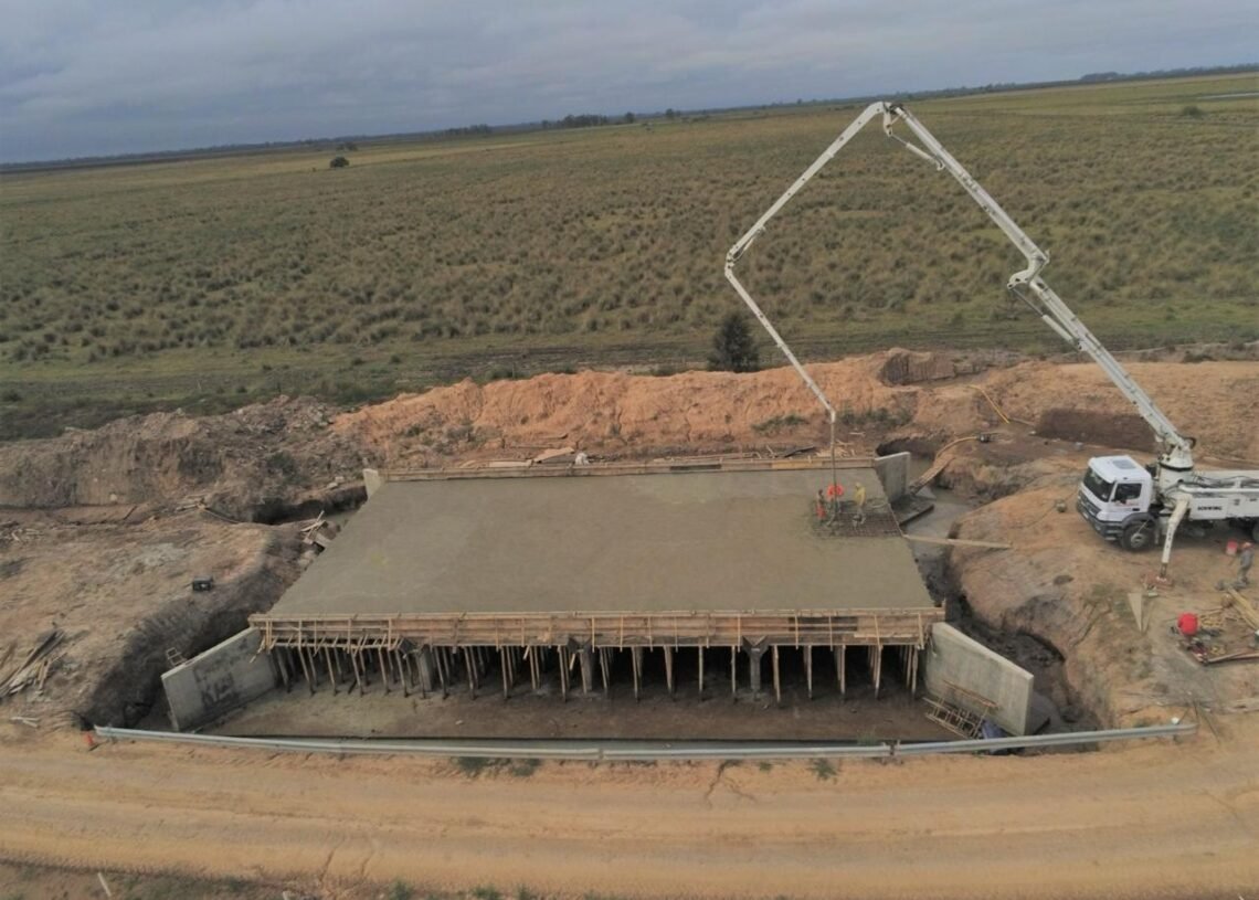 Santa Fe reactivó las obras hídricas en el Bajo Peretti