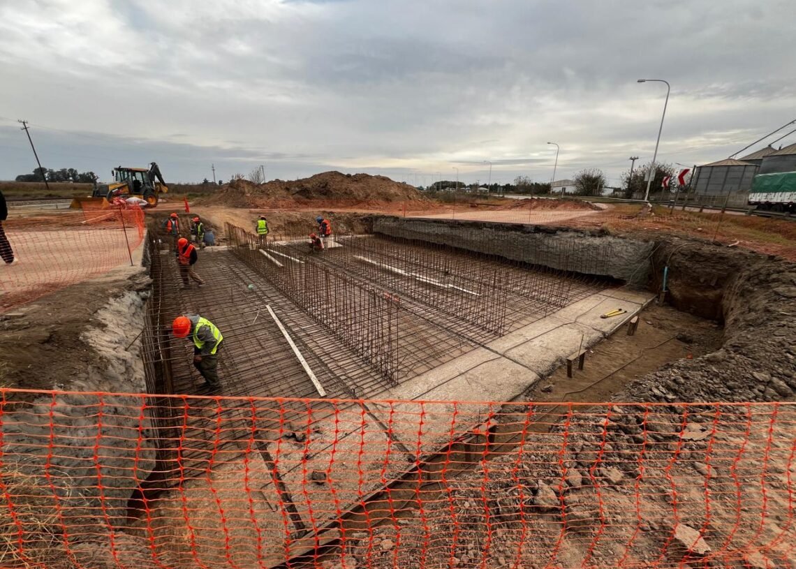 Santa Fe: sigue a buen ritmo la obra de readecuación del Canal Garello en Chabás