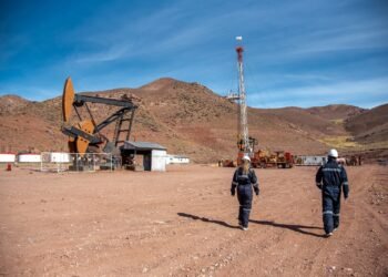 Mendoza lanza la cesión de derechos del área petrolera Vega Grande