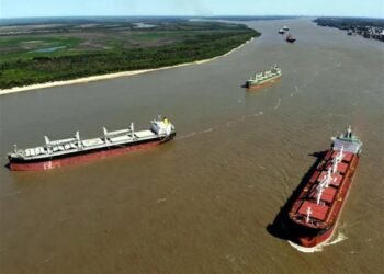 Avanza la licitación pendiente para la concesión de la Hidrovía Paraguay-Paraná