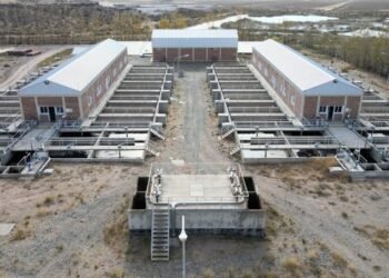 Neuquén avanza en las gestiones para concretar obras hídricas y viales