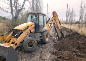 Retroexcavadora confiable para bajar los costos de operación