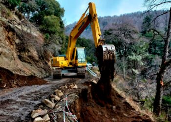 Iniciaron trabajos de reparación en el acceso a Quila Quina