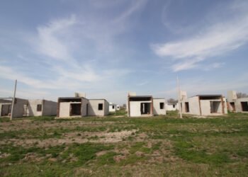 Provincia de Buenos Aires: avanza la construcción de viviendas en Colón