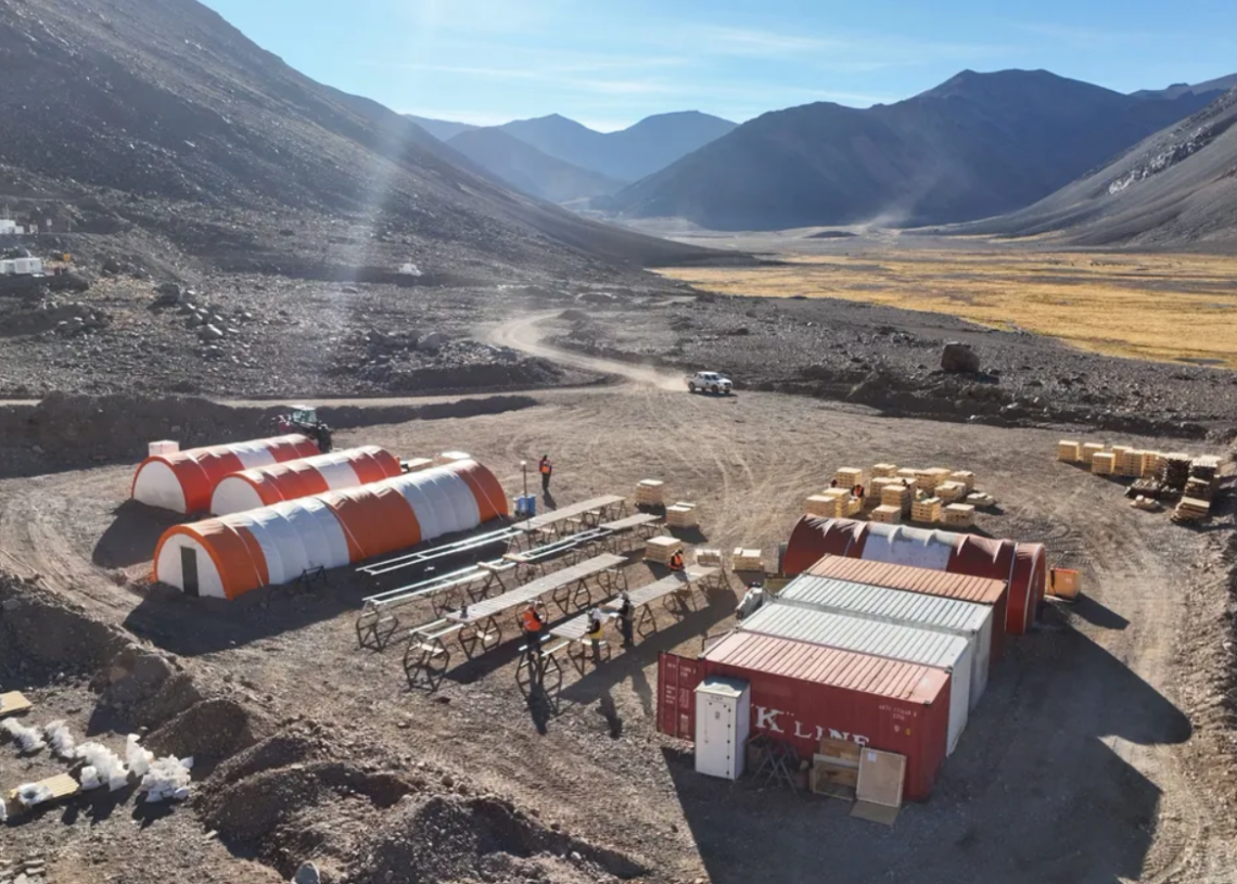 Avanzan las obras viales para la explotación del proyecto minero Los Azules