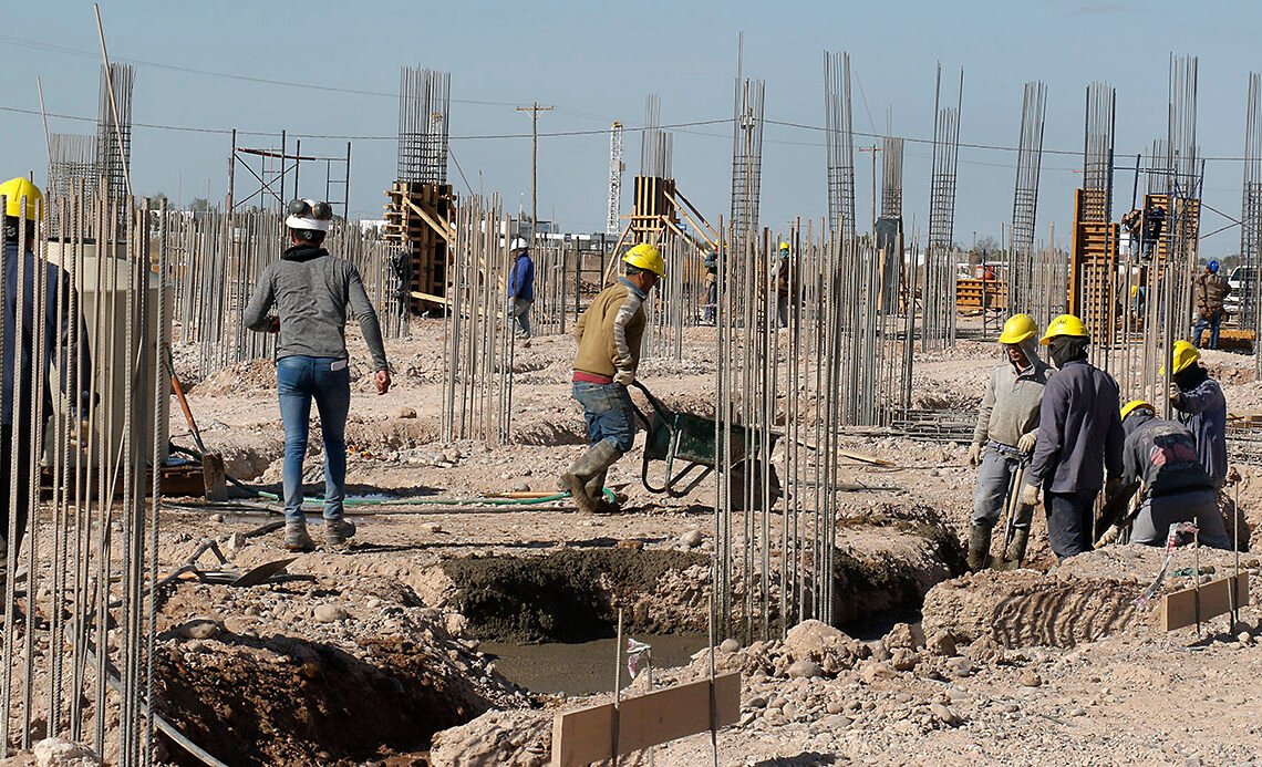 Aseguran que en Neuquén se sostuvo el empleo y los salarios de la construcción