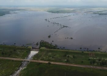 Santa Fe presentó un plan de abordaje integral de la cuenca del Arroyo Ludueña