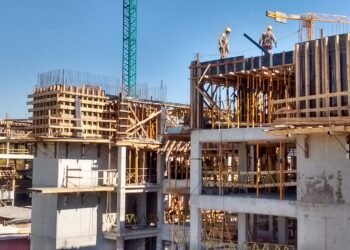 “Es necesario descentralizar la Ciudad de Buenos Aires”