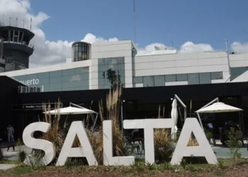 Avanzan los trabajos en el aeropuerto de Salta: la obra más importante del interior del país