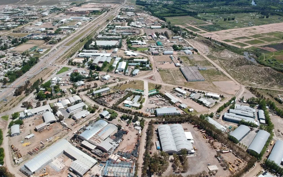 noticiaspuertosantacruz.com.ar - Imagen extraida de: https://elconstructor.com/neuquen-presenta-el-plan-provincial-industrial/