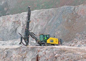 Renovado equipo de perforación de superficie