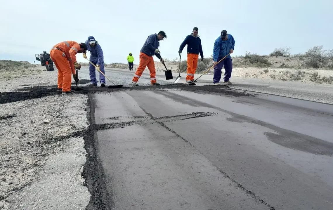 Río Negro: se definieron las empresas que repavimentarán las Rutas 6 y 8