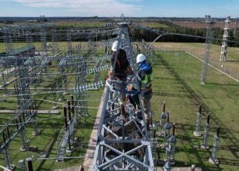 Entre Ríos sigue con el desarrollo energético mediante el reinicio de obras