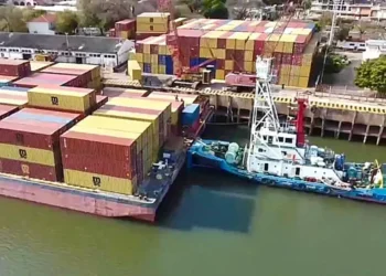 La Provincia encara la ampliación de la zona aduanera del Puerto de Corrientes