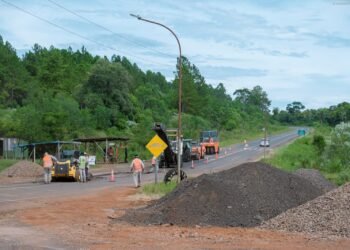 Misiones: importantes trabajos en la ruta provincial 103