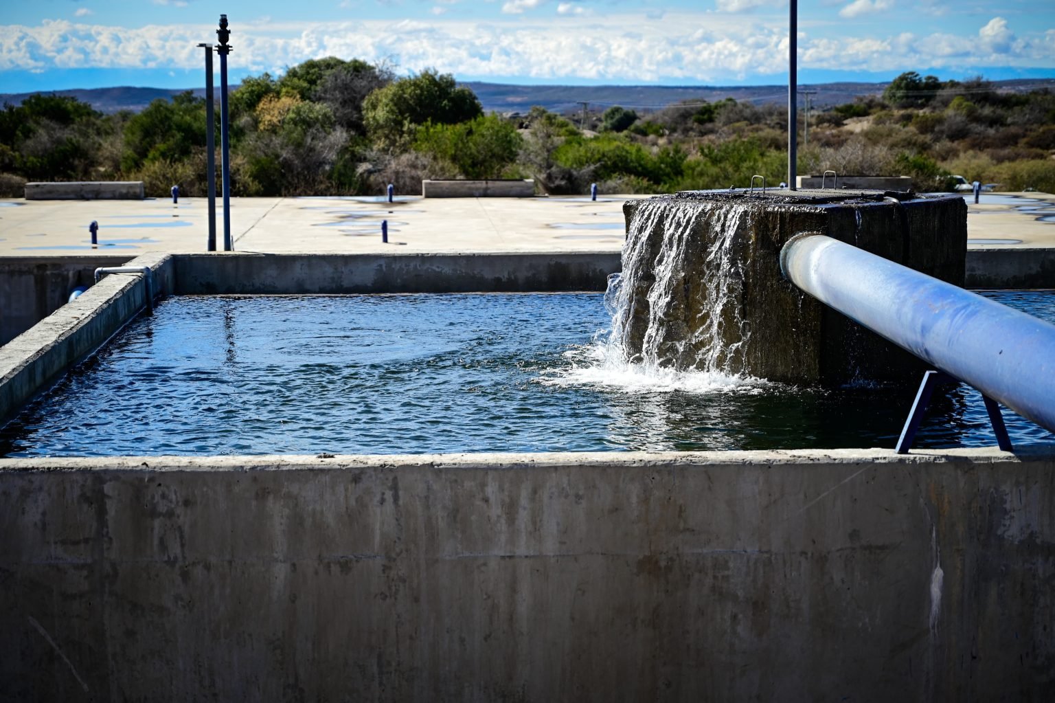 noticiaspuertosantacruz.com.ar - Imagen extraida de: https://elconstructor.com/san-luis-inauguraron-el-troncal-sur-del-acueducto-san-martin/