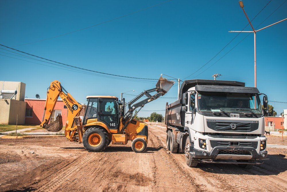 noticiaspuertosantacruz.com.ar - Imagen extraida de: https://elconstructor.com/se-puso-en-marcha-el-plan-para-pavimentar-calles-en-los-19-departamentos-sanjuaninos/