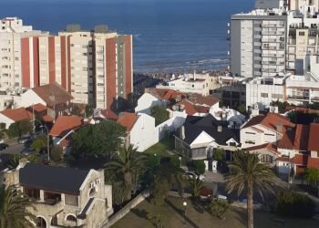 Cómo se conservan los edificios costeros en las playas bonaerenses