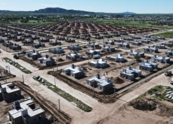 Con 800 unidades se retomó la construcción de viviendas en la capital puntana