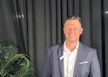 “Estamos realizando la reconstrucción de varios puentes en el marco de la ampliación del Rio Lujan”