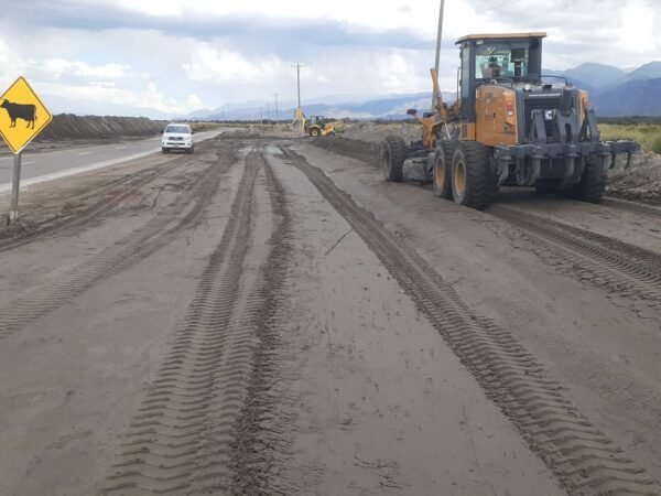 Tucumán: importantes trabajos de conservación sobre la Ruta Nacional 40