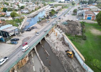 Avance de obras hidráulicas en Arroyo el Gato de La Plata