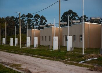 Continúa la construcción de 100 viviendas reactivadas en Gualeguay
