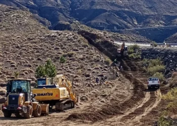 Siguen trabajando para extender la red de gas en el Alto Neuquén