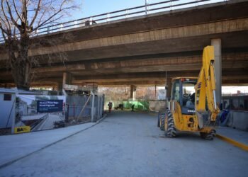 Nuevo paso bajo nivel del tren Sarmiento que beneficiará a vecinos de Liniers y Villa Luro
