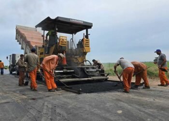 Córdoba licitó obras viales en rutas de departamentos del sur