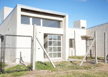 Avanza la construcción de más de 100 viviendas en Bragado y Lincoln