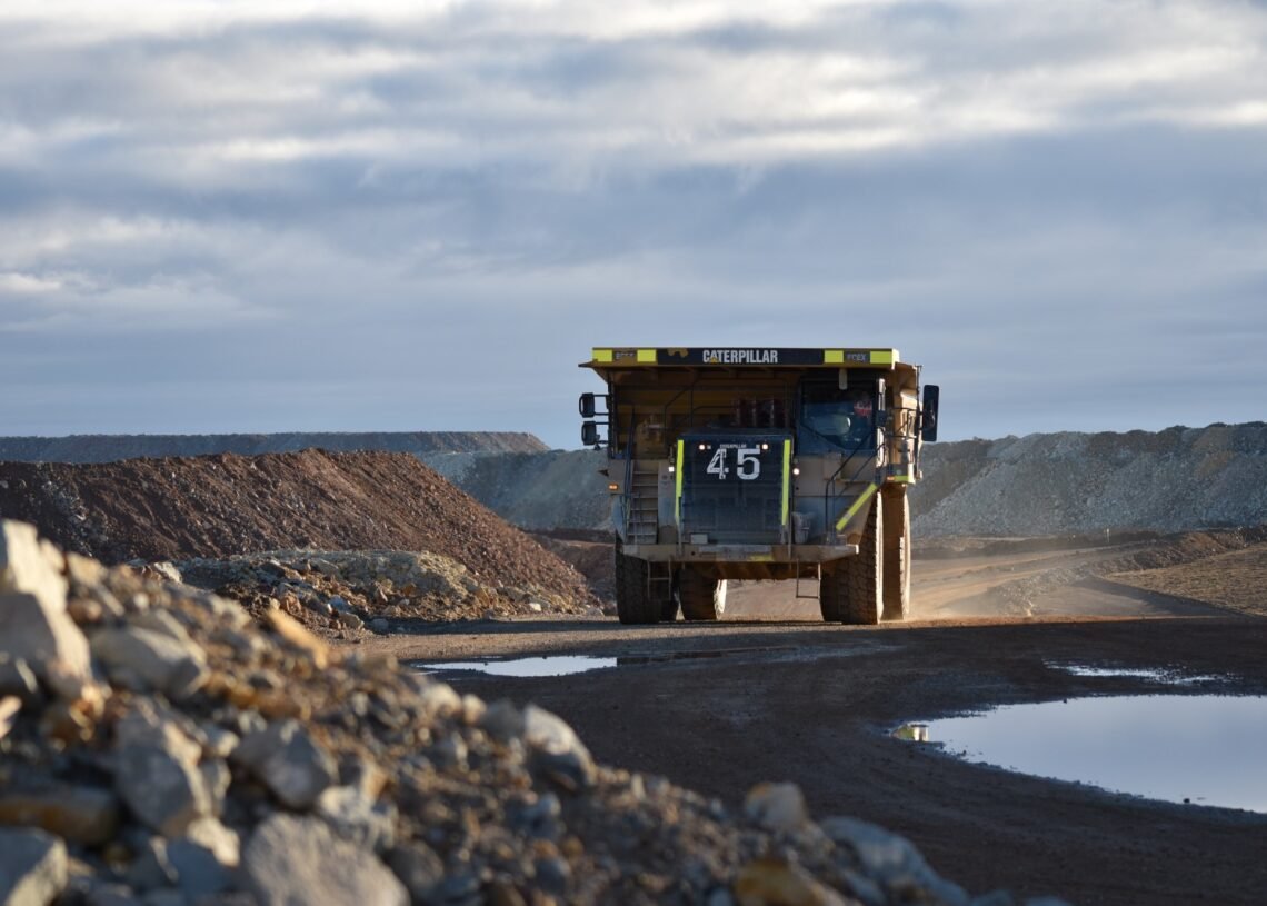 “El vínculo entre obra pública y minería es directo y virtuoso”