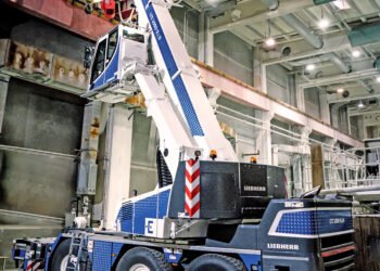 Primera grúa eléctrica para obras