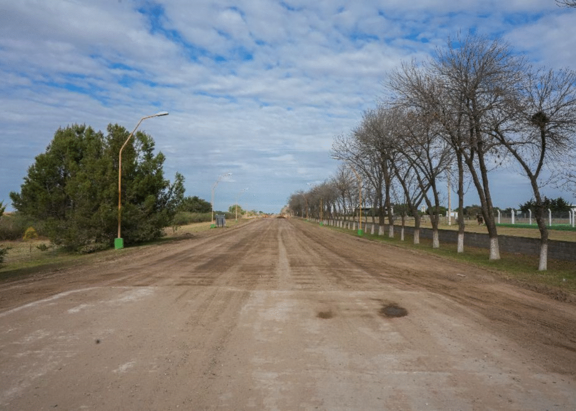 Córdoba mejora de caminos rurales para potenciar el desarrollo productivo