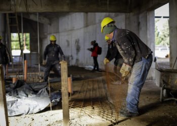 Río Negro retomó con fondos propios 14 obras paralizadas
