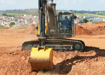 Robustez, eficiencia y mayor versatilidad con implementos