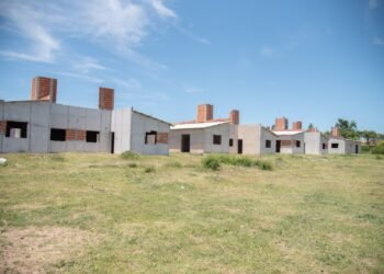 La provincia de Entre Ríos finalizará 72 viviendas en Colón